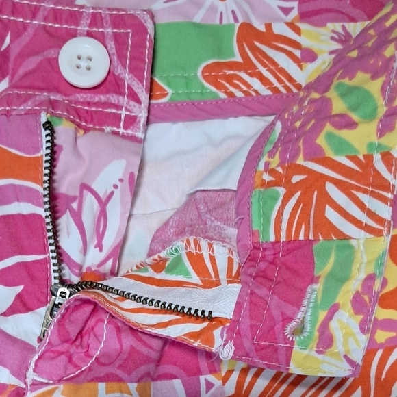 Lilly Pulitzer Shorts Size 4 - Picture 5 of 13